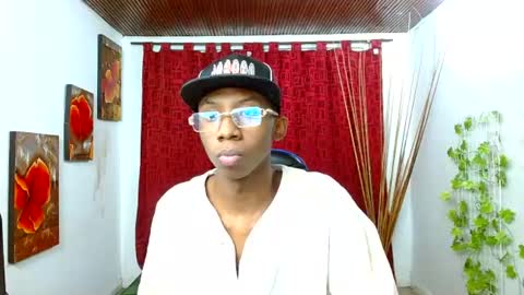 Snapshot of miilo18 chatting on April 2026 09:22:02 AM milo online show from April 2026 09:22:02 AM