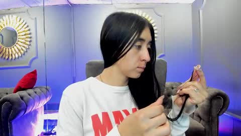 miilu  online show from February 2025 09:51:02 AM