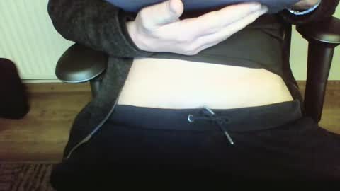 mik online show from December 2024 08:05:01 AM