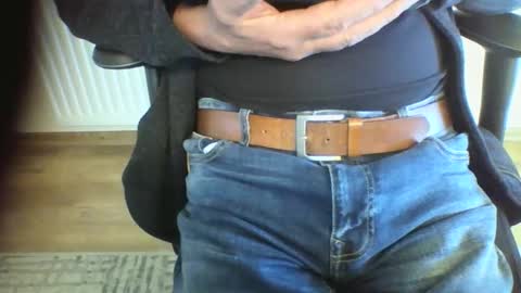 mik online show from September 2025 08:03:01 AM