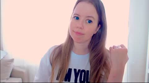 Mikaella online show from June 2026 10:03:01 AM