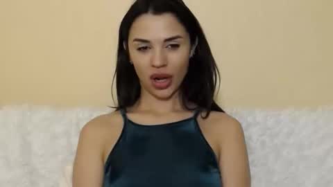 Snapshot of mika_gold7 chatting on March 2025 12:58:02 PM Mika online show from March 2025 12:58:02 PM