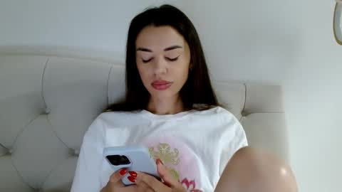 Snapshot of mika_gold7 chatting on June 2026 09:02:01 AM Mika online show from June 2026 09:02:01 AM
