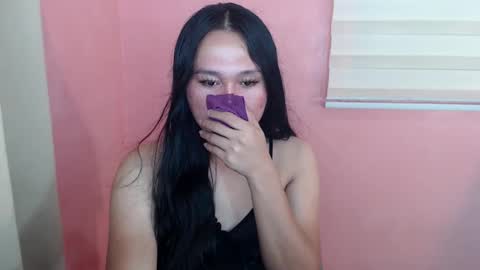 Snapshot of mika_oka chatting on February 2025 05:43:02 PM Hi im Avah online show from February 2025 05:43:02 PM