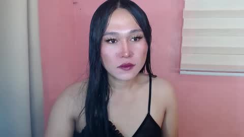 Snapshot of mika_oka chatting on February 2025 12:44:02 PM Hi im Avah online show from February 2025 12:44:02 PM