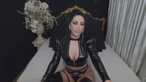 Snapshot of mikaelajensen chatting on March 2026 04:31:01 AM Mikaela online show from March 2026 04:31:01 AM