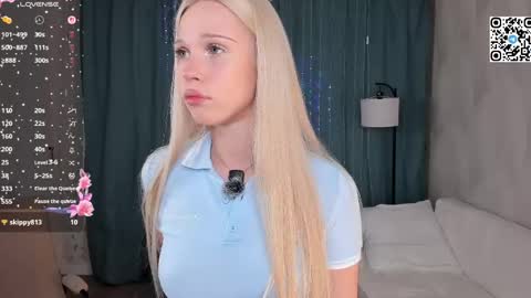 Angel girl online show from April 2026 08:43:02 PM