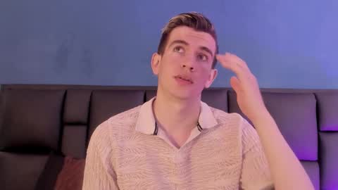 mikael online show from February 2026 04:38:02 AM