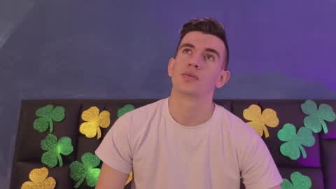 mikael online show from March 2026 03:33:01 AM