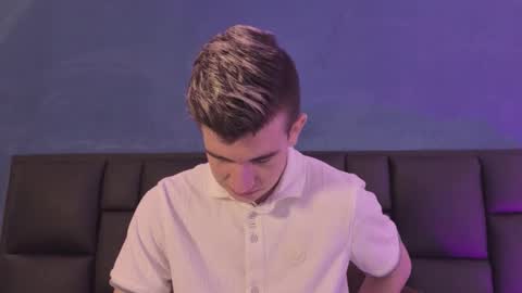 mikael online show from March 2026 04:51:01 AM