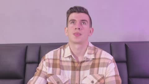 mikael online show from April 2026 03:20:02 PM