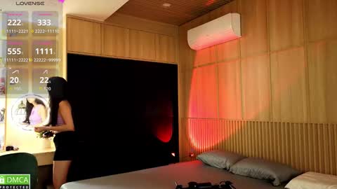 Snapshot of mikakimura chatting on October 2025 03:40:01 PM Miko now i live in Vietnam online show from October 2025 03:40:01 PM