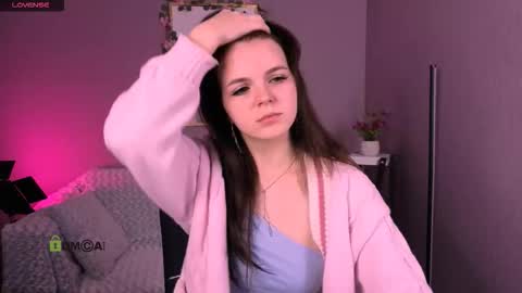 Snapshot of mikameovv chatting on November 2025 11:14:01 AM Mika online show from November 2025 11:14:01 AM