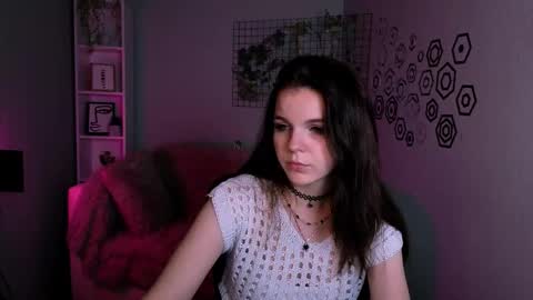 Snapshot of mikameovv chatting on December 2025 12:14:02 PM Mika online show from December 2025 12:14:02 PM