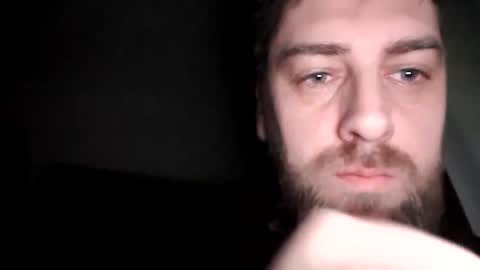 Snapshot of mikavfr chatting on January 2025 04:33:02 AM Mika online show from January 2025 04:33:02 AM