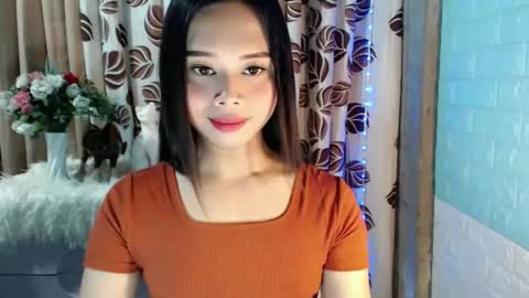 Mikay online show from March 2026 05:18:02 PM