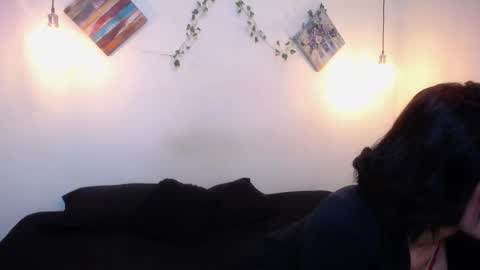 mikaza online show from March 2026 01:22:01 PM