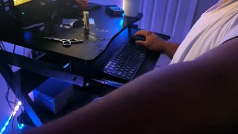 mike66730 online show from March 2026 06:50:02 AM