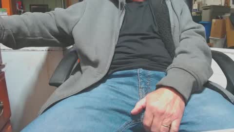 mike694fun online show from December 2024 09:37:02 PM