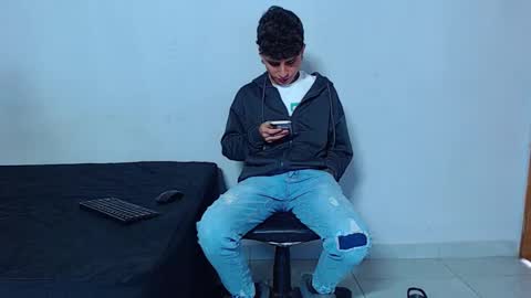 Mike IMDEPENDIENT MODEL online show from February 2026 02:27:02 PM