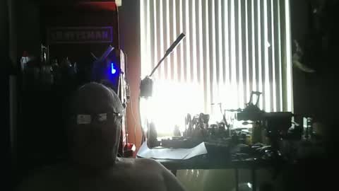 mike_allen4 online show from April 2026 05:50:02 PM