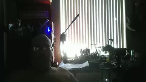 mike_allen4 online show from April 2026 06:02:01 PM