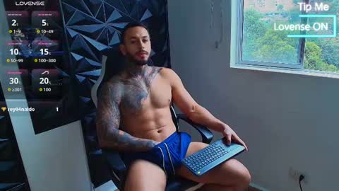 Snapshot of mike_belle chatting on July 2026 03:16:01 PM Mike Belle online show from July 2026 03:16:01 PM