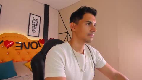 Snapshot of mike_conors chatting on February 2026 01:35:02 AM Mike online show from February 2026 01:35:02 AM