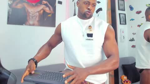 Snapshot of mike_kilian1 chatting on December 2024 07:09:02 PM mike kilian1 online show from December 2024 07:09:02 PM