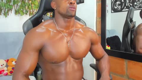 Snapshot of mike_kilian1 chatting on January 2025 05:14:01 PM mike kilian1 online show from January 2025 05:14:01 PM