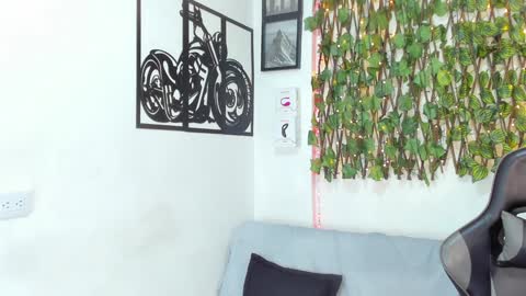 Snapshot of mike_kilian1 chatting on January 2025 05:49:02 PM mike kilian1 online show from January 2025 05:49:02 PM