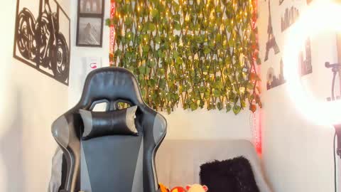 Snapshot of mike_kilian1 chatting on February 2025 09:04:02 PM mike kilian1 online show from February 2025 09:04:02 PM