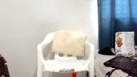 mike_leonrey22 online show from February 2026 05:11:02 PM