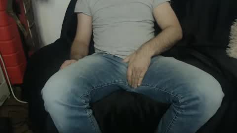 Snapshot of mike_master30 chatting on December 2024 07:17:02 AM MikeMaster online show from December 2024 07:17:02 AM