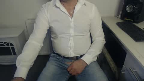 Snapshot of mike_master30 chatting on December 2024 10:44:02 AM MikeMaster online show from December 2024 10:44:02 AM