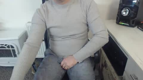 Snapshot of mike_master30 chatting on February 2025 08:11:02 AM MikeMaster online show from February 2025 08:11:02 AM