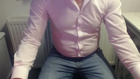 Snapshot of mike_master30 chatting on April 2026 08:25:01 AM MikeMaster online show from April 2026 08:25:01 AM