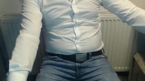 Snapshot of mike_master30 chatting on April 2026 11:37:01 AM MikeMaster online show from April 2026 11:37:01 AM