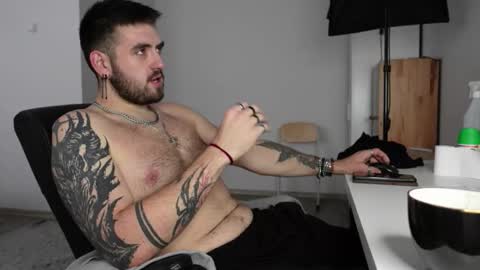 MIKE PLATANO online show from September 2025 12:38:02 PM