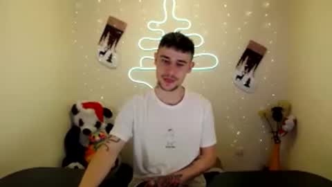 Snapshot of mike_severi chatting on December 2024 06:02:02 AM Mike online show from December 2024 06:02:02 AM