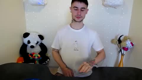 Snapshot of mike_severi chatting on February 2025 08:44:01 AM Mike online show from February 2025 08:44:01 AM