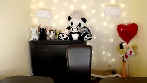 Snapshot of mike_severi chatting on February 2025 07:09:01 AM Mike online show from February 2025 07:09:01 AM