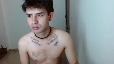 mike_smith03 online show from April 2026 03:48:02 PM