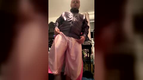 mikeballshorts online show from June 2026 05:19:02 AM