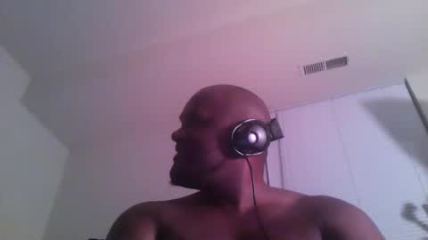 Snapshot of mikebbc123 chatting on January 2025 05:35:02 AM mikebbc123 online show from January 2025 05:35:02 AM