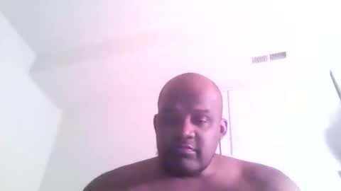 Snapshot of mikebbc123 chatting on February 2025 08:07:02 AM mikebbc123 online show from February 2025 08:07:02 AM