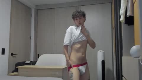 Mikebelf4 online show from September 2025 10:44:01 PM