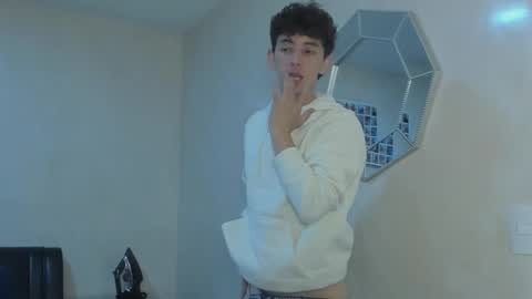 Mikebelf4 online show from November 2025 04:45:02 AM