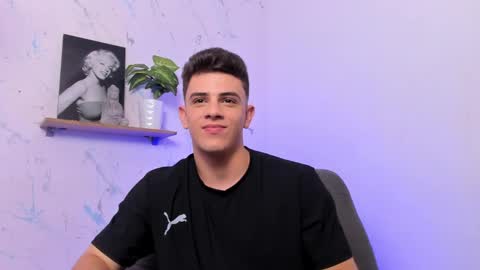 Snapshot of mikecooper_ chatting on December 2024 04:23:02 AM Mike Cooper online show from December 2024 04:23:02 AM