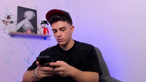 Snapshot of mikecooper_ chatting on January 2025 04:44:02 AM Mike Cooper online show from January 2025 04:44:02 AM